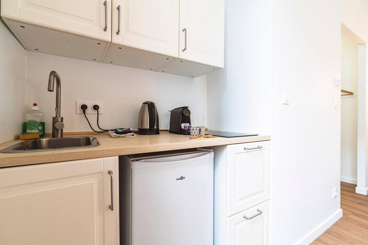 Pink, Appartement En Plein Coeur De 兰斯 外观 照片