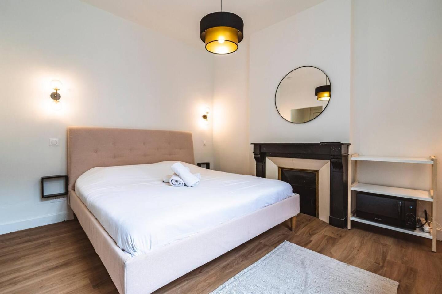 Pink, Appartement En Plein Coeur De 兰斯 外观 照片