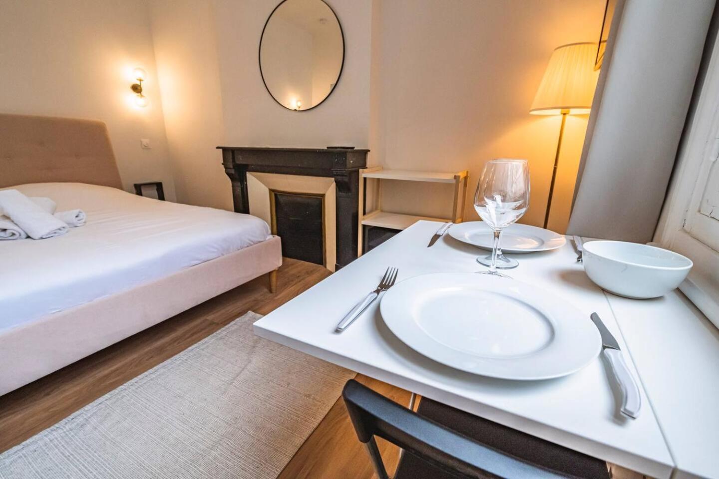 Pink, Appartement En Plein Coeur De 兰斯 外观 照片